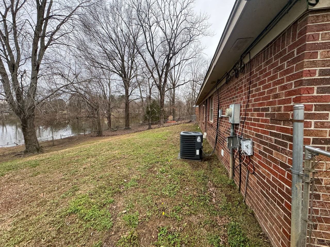 5493 Adams Cir - Photo 5 of 22