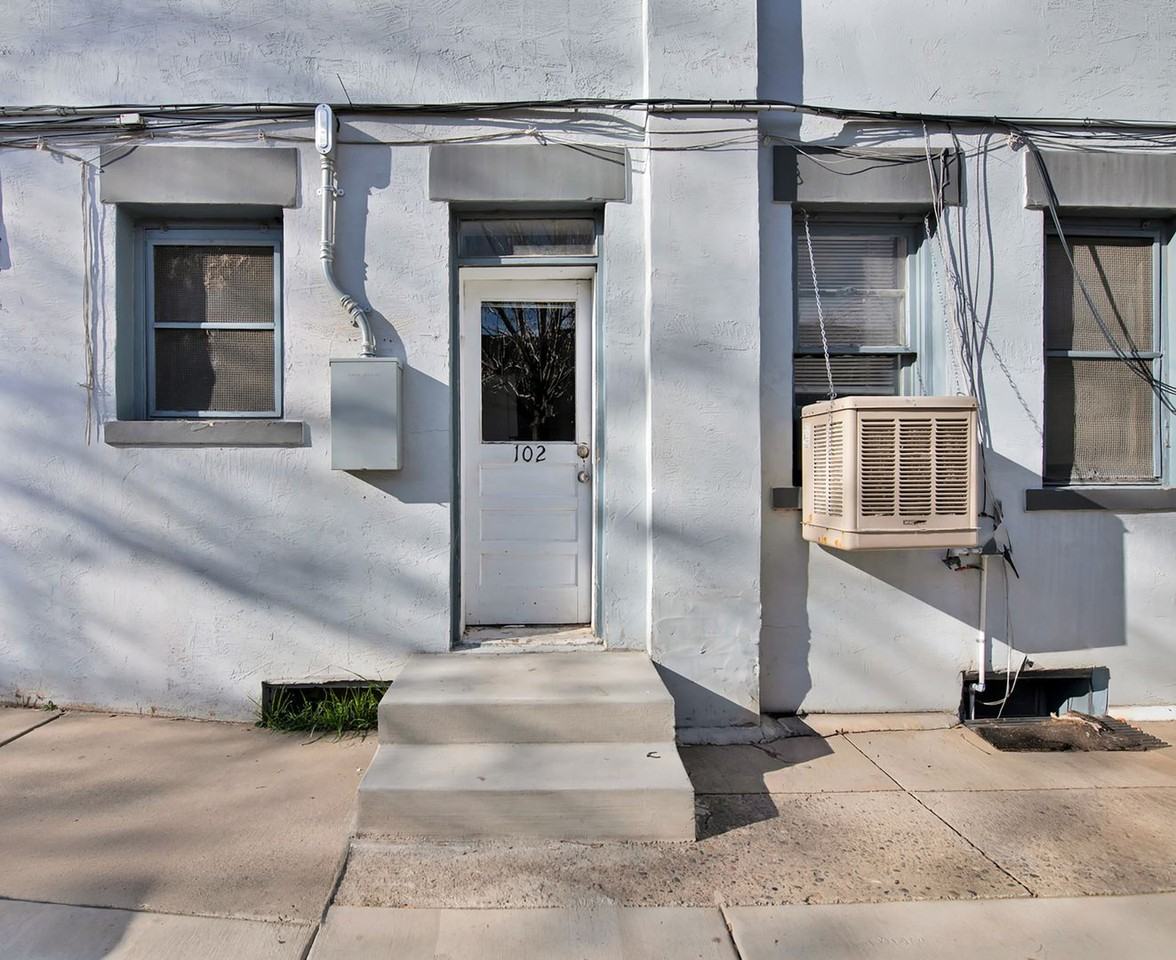 529 Colorado Ave - Photo 2 of 30