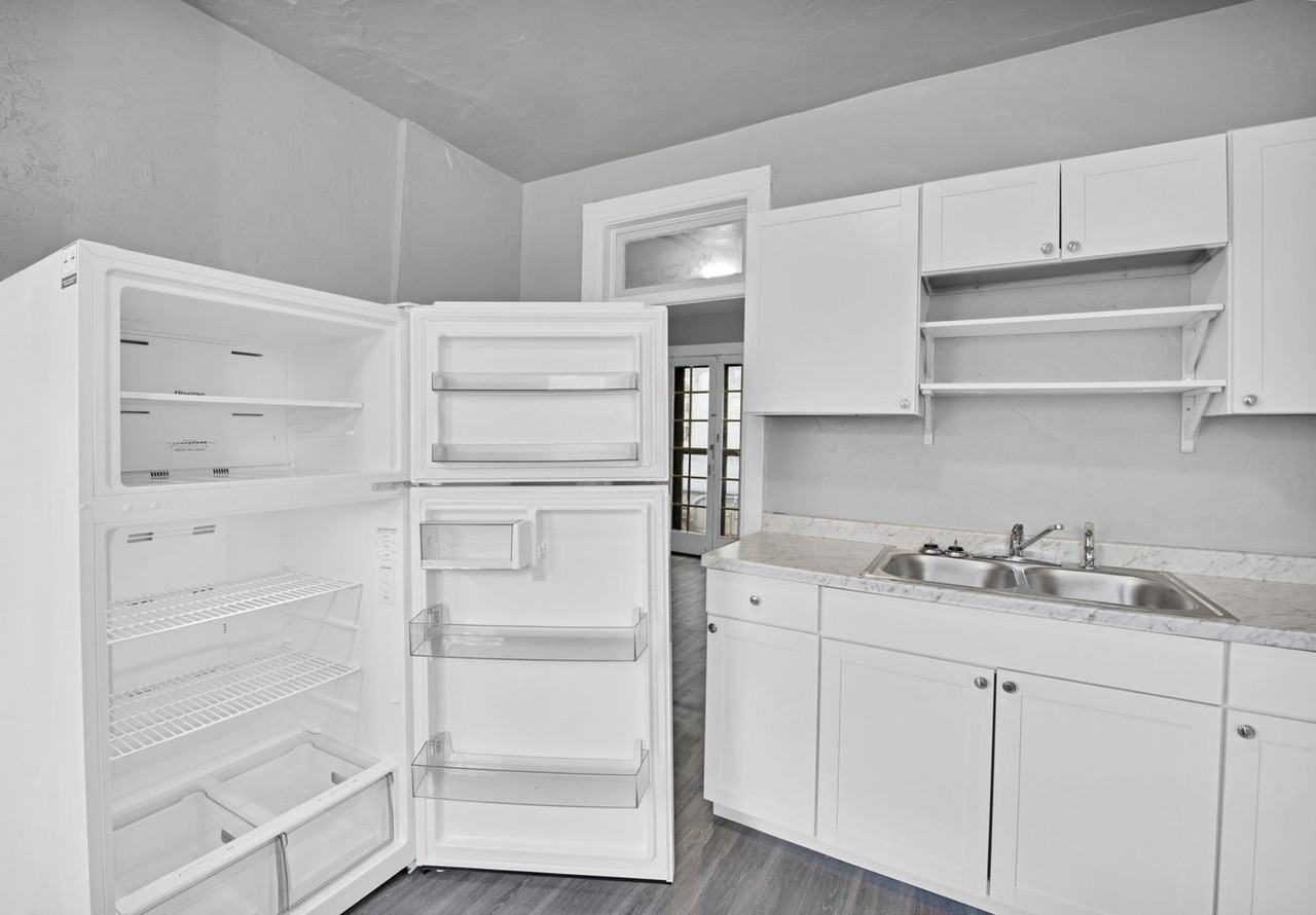 529 Colorado Ave - Photo 5 of 30