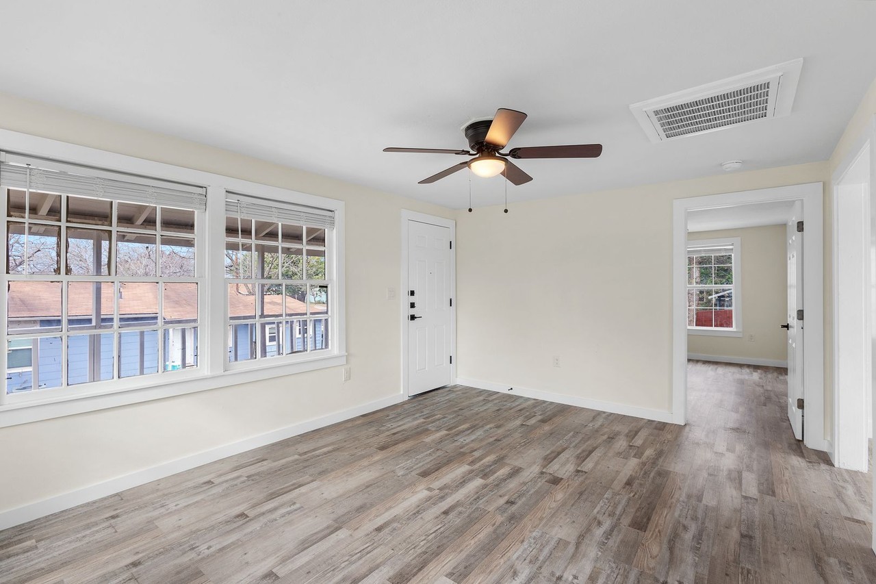 407 Sarah Dr #C - Photo 5 of 19