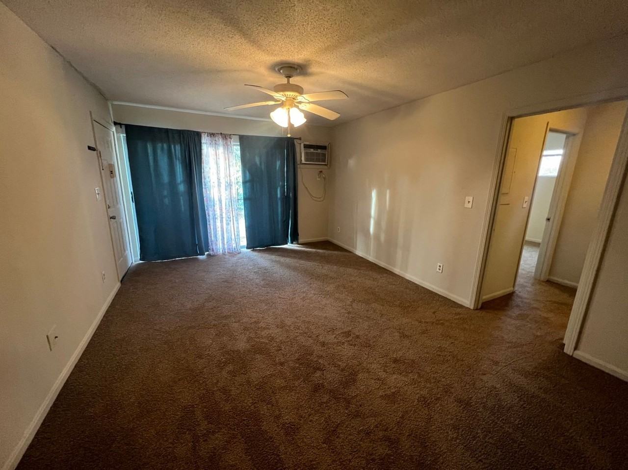 302 Reed Street - Photo 4 of 10