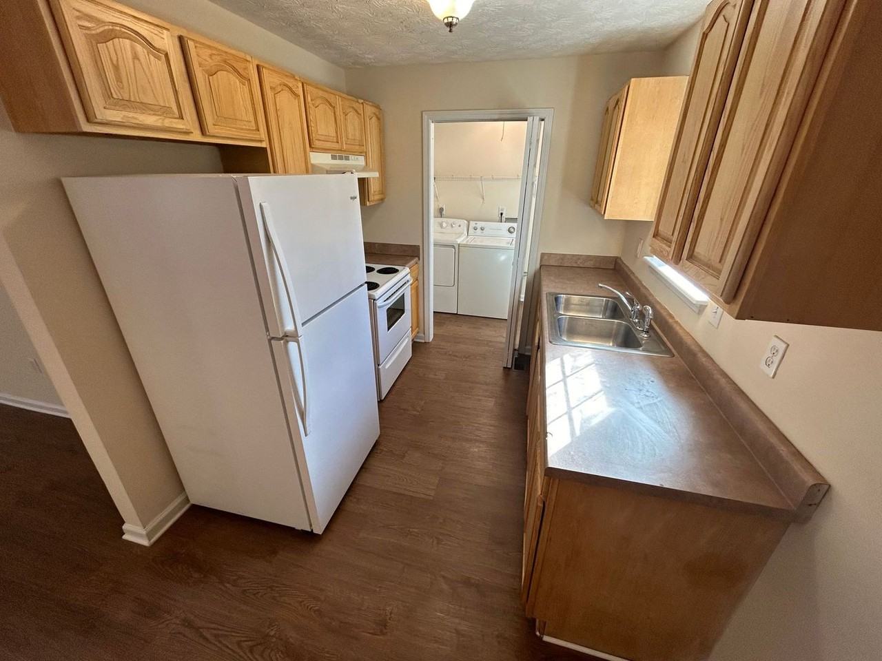 720 Whit Davis Rd - Photo 5 of 13