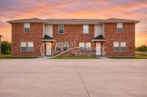 featured image of 5906 Greengate Dr #A