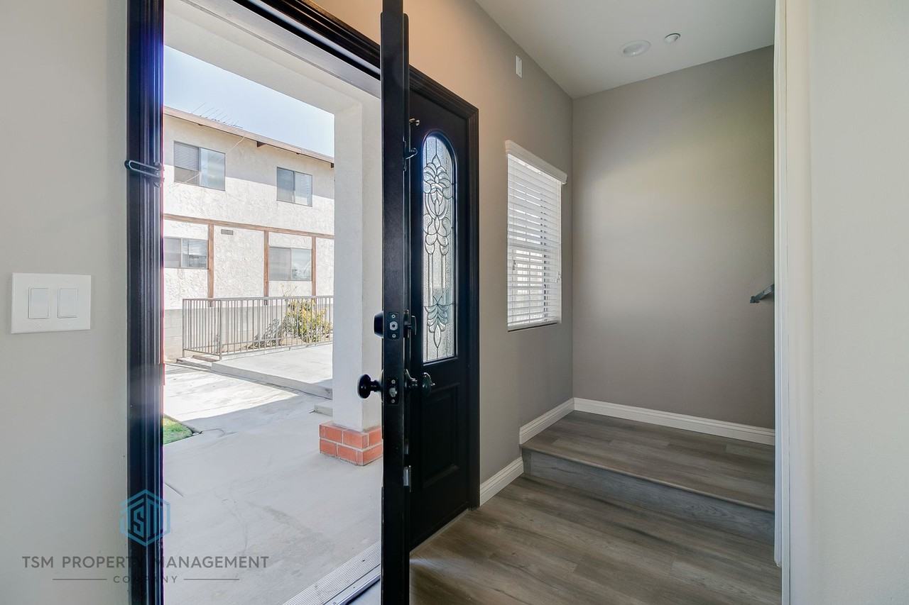 810 S Atlantic Blvd #1 - Photo 3 of 14