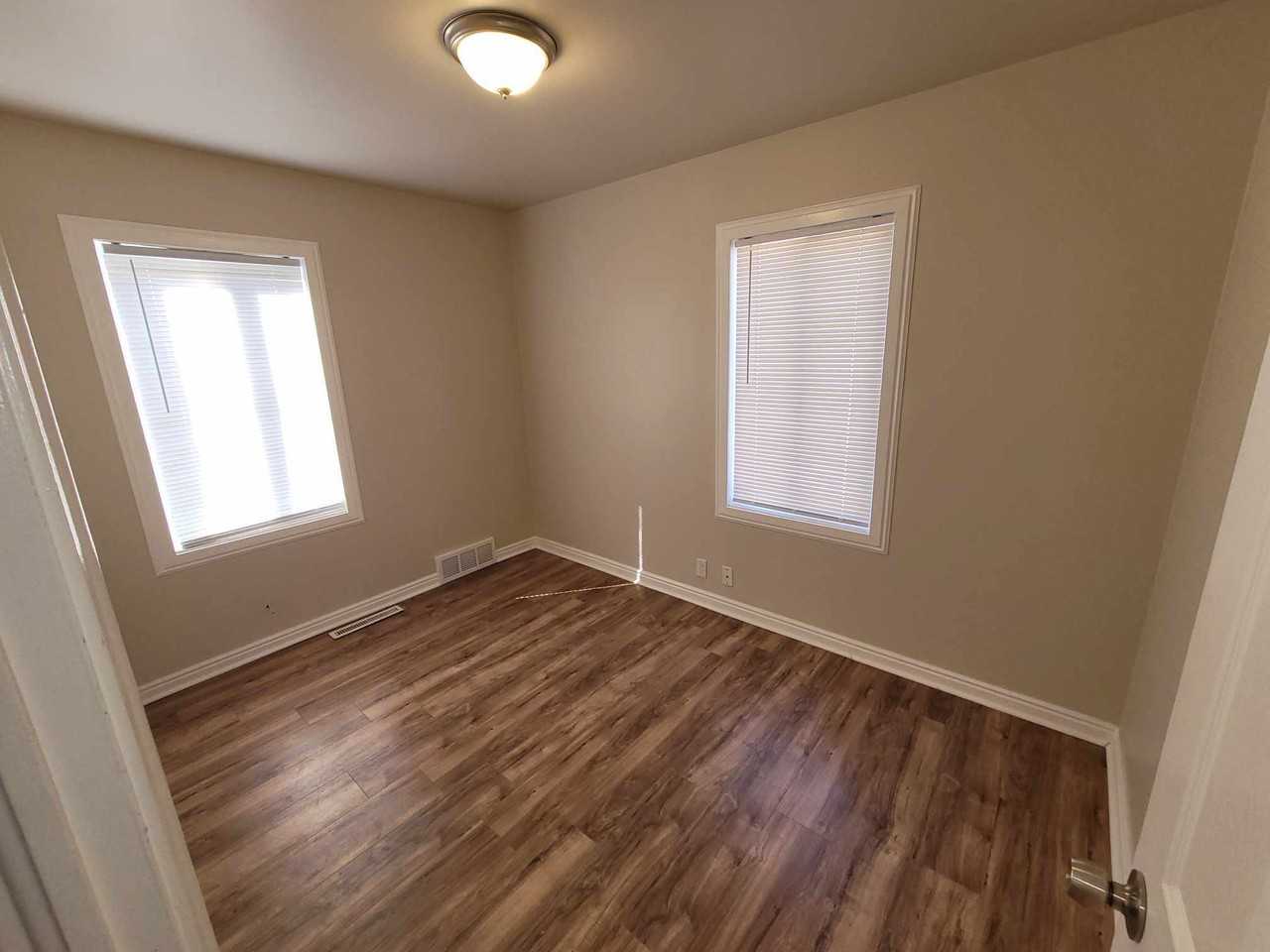 5580 Sw - Photo 5 of 18