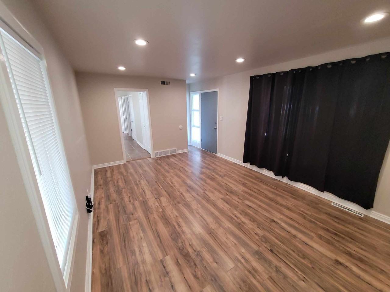 5580 Sw - Photo 4 of 18