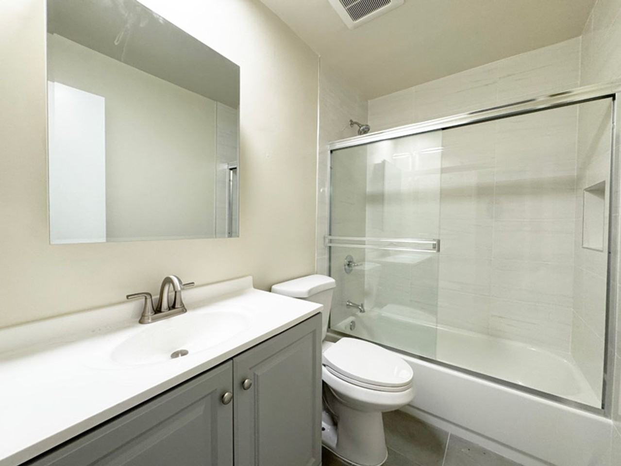 128Chap - Photo 5 of 26