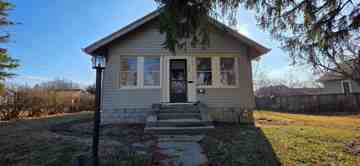 featured image of 915 High St