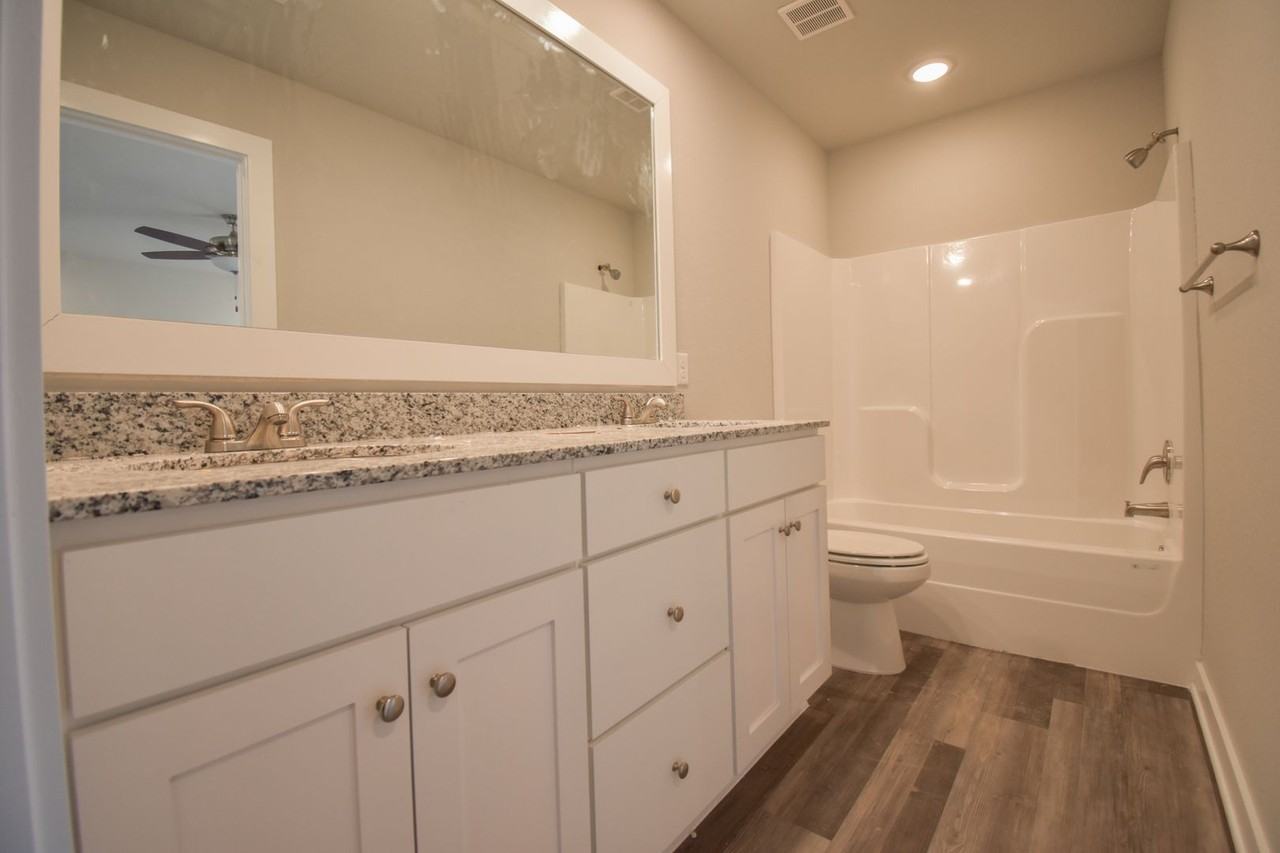 362 N Wyandotte St - Photo 6 of 12