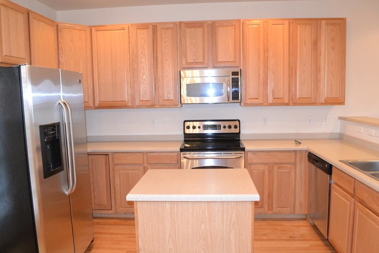 338 E Fountain Blvd - Photo 4 of 10