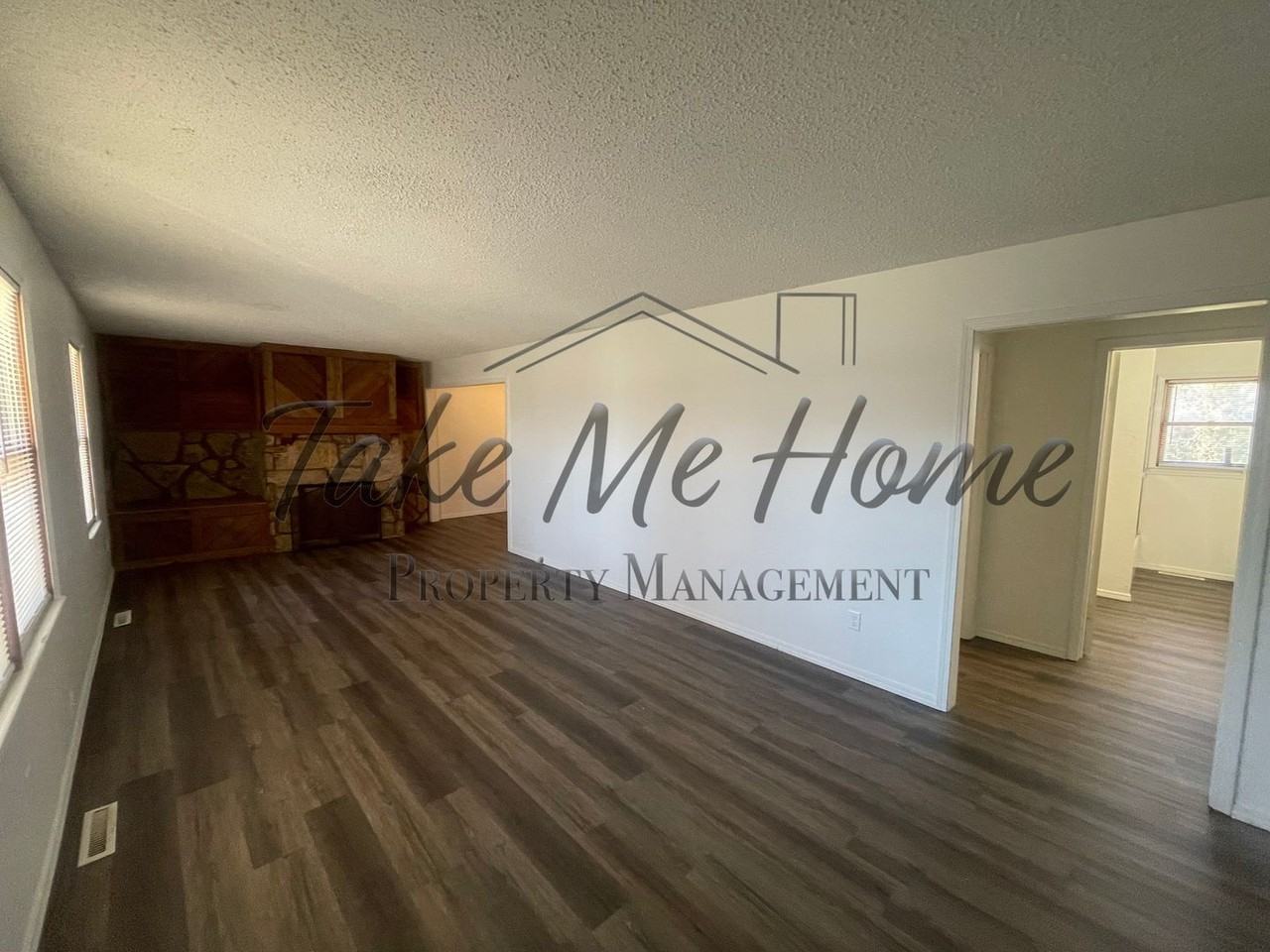 3215 S Franklin Ave - Photo 4 of 17