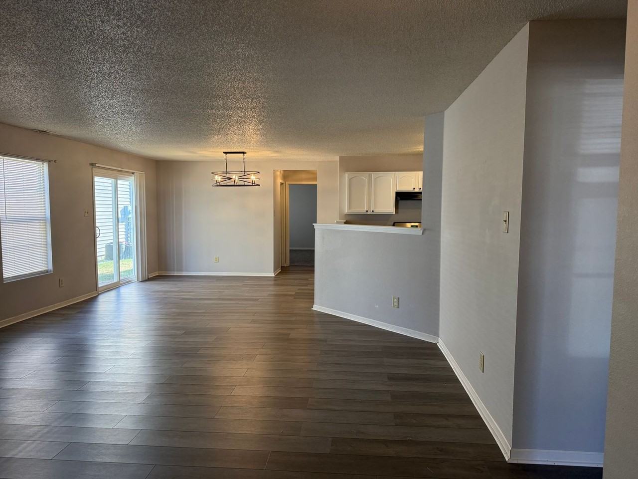 2783 Brewster Ln - Photo 3 of 34