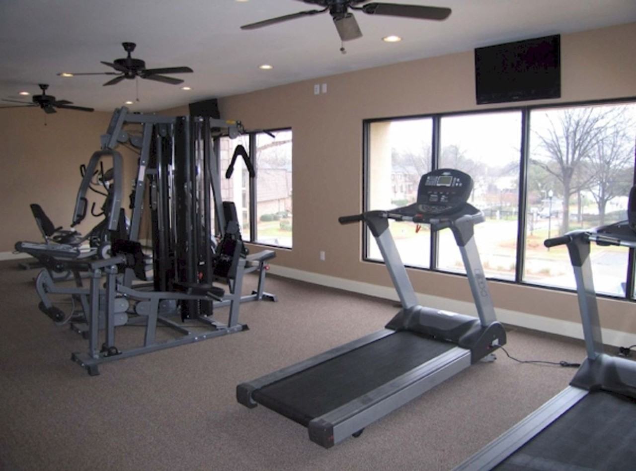 306 Menlo Dr - Photo 6 of 9