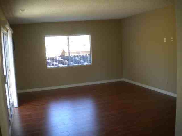 4758 Jasmine St - Photo 5 of 22