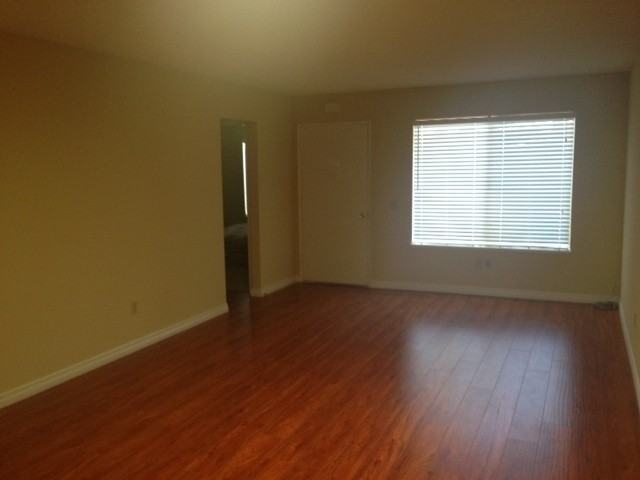 4758 Jasmine St - Photo 7 of 22