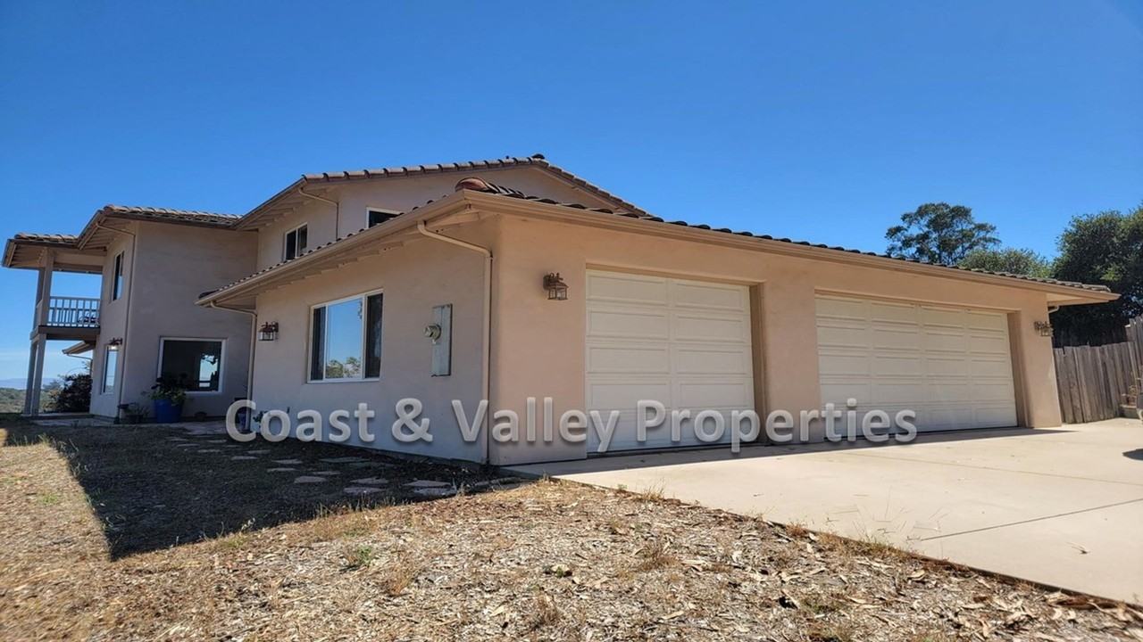 Woodland Heights Ct - Photo 2 of 26