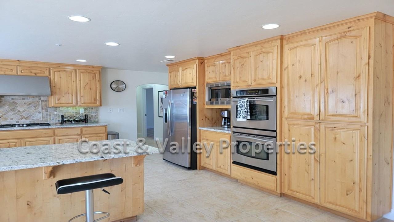 Woodland Heights Ct - Photo 6 of 26