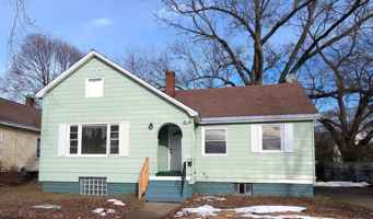 featured image of 712 Catherine Ave