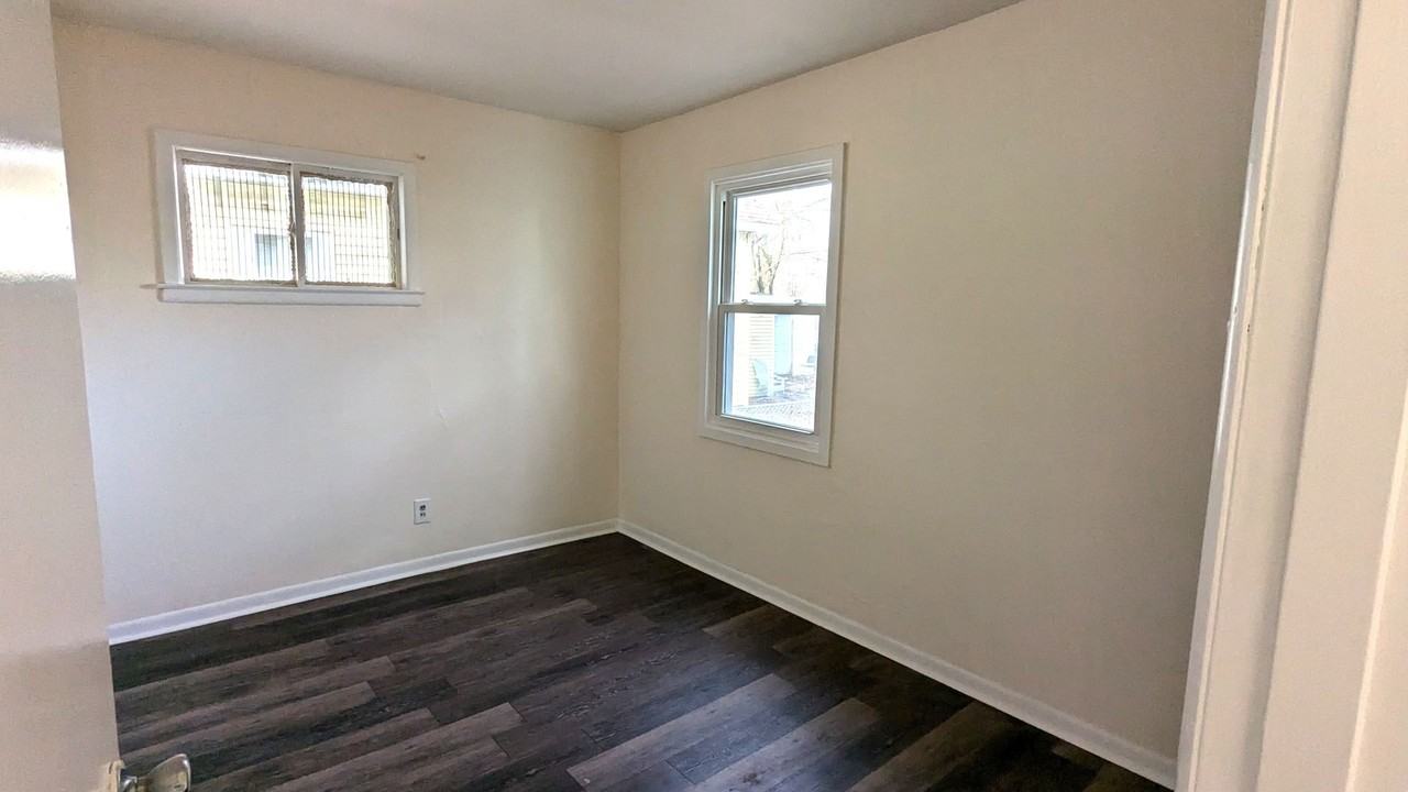 712 Catherine Ave - Photo 6 of 10