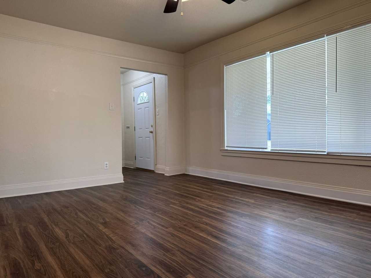 45 W 26th St - Photo 7 of 32