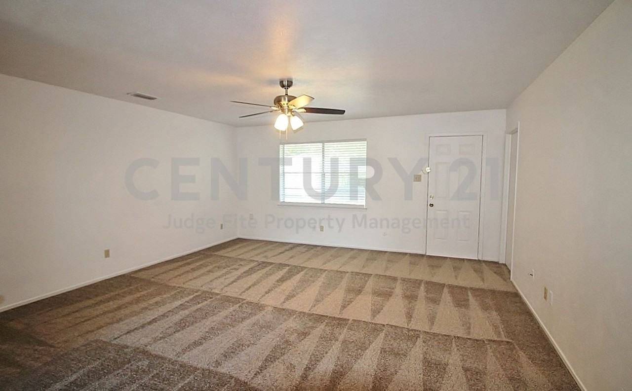 362 Linklea Dr - Photo 2 of 11