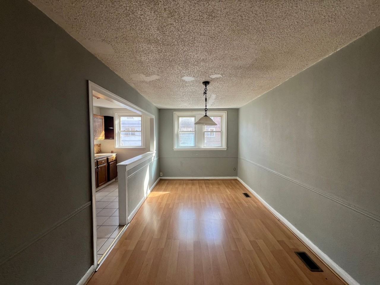 6741 Horrocks St - Photo 4 of 17