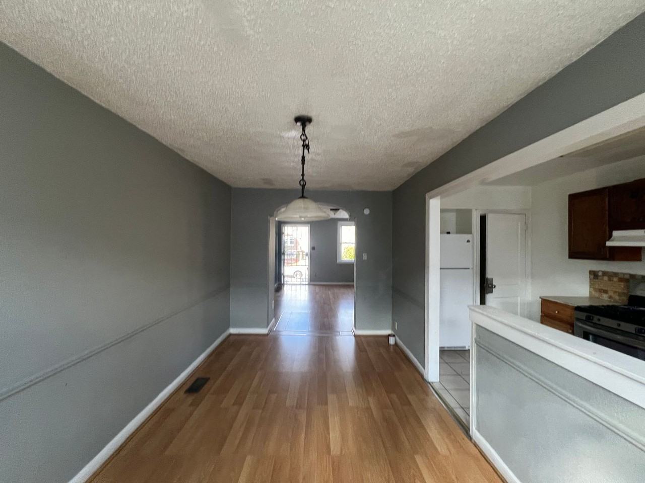 6741 Horrocks St - Photo 5 of 17