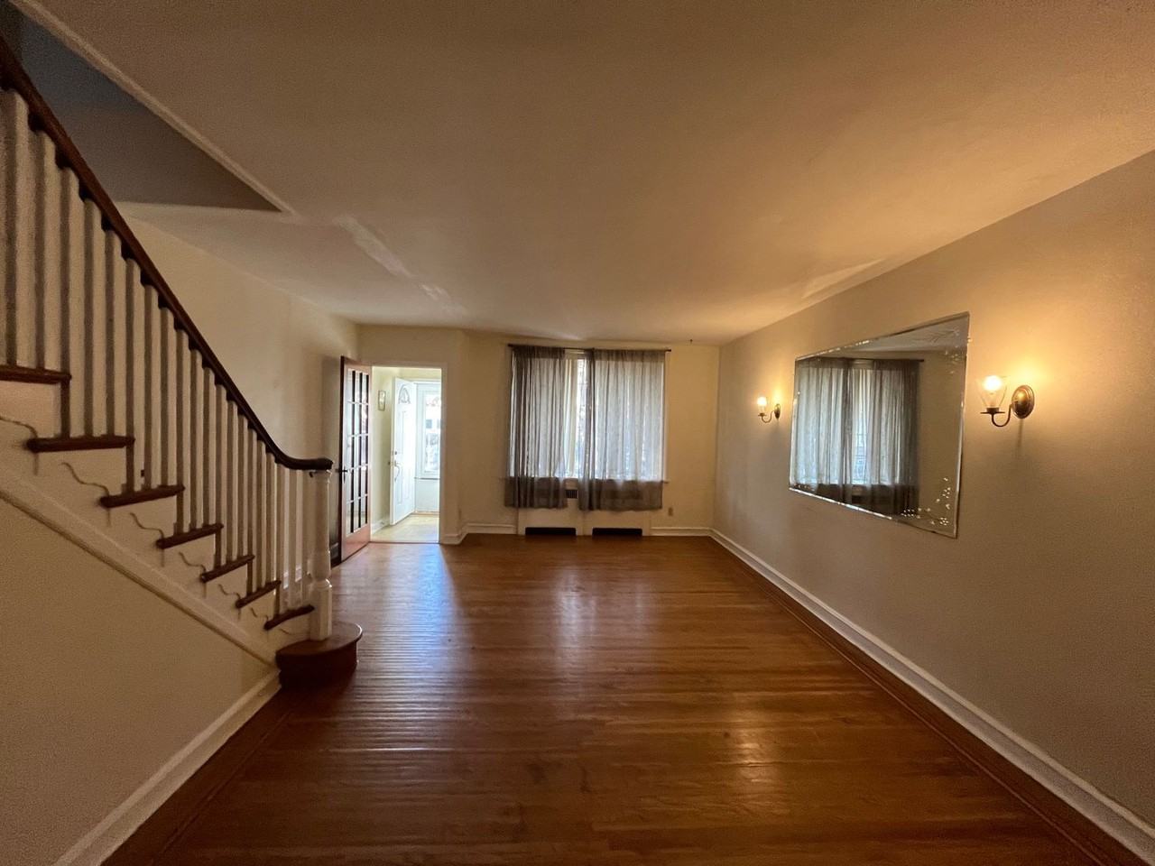 3337 Disston St - Photo 3 of 14