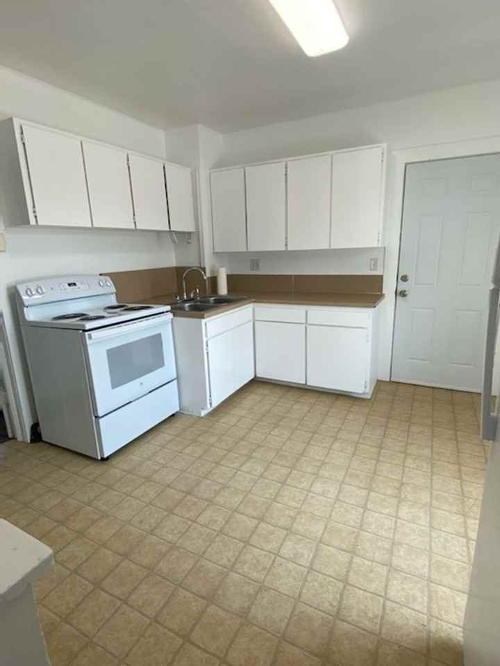 625 S Mission St - Photo 5 of 12