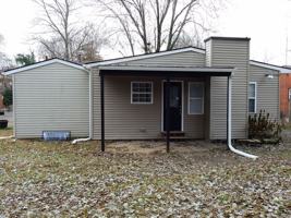 featured image of 9813 East Ave