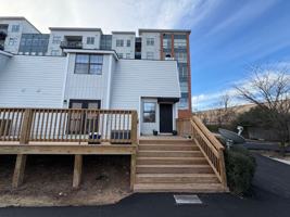 featured image of 251 E Glenn Ave Apt B #Apt B