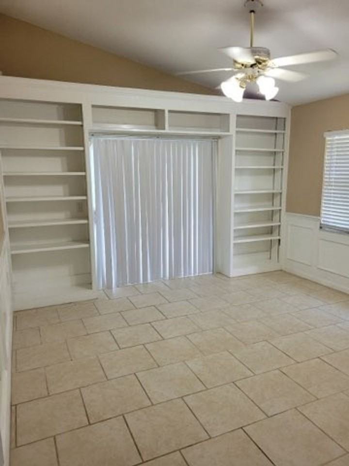 1395 Forest Park St - Photo 3 of 11