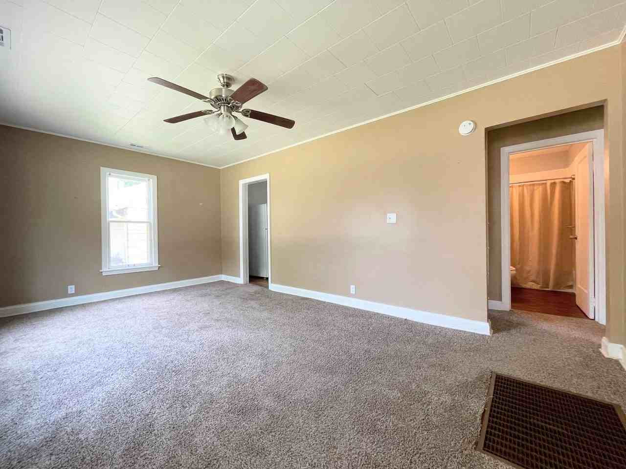 619 W 19th Ave - Photo 4 of 20