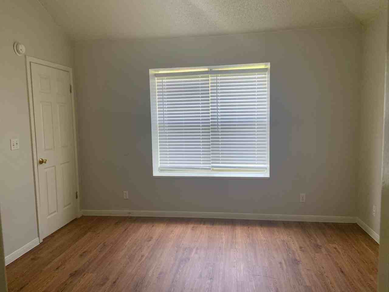 2503 Marlin Dr - Photo 5 of 9