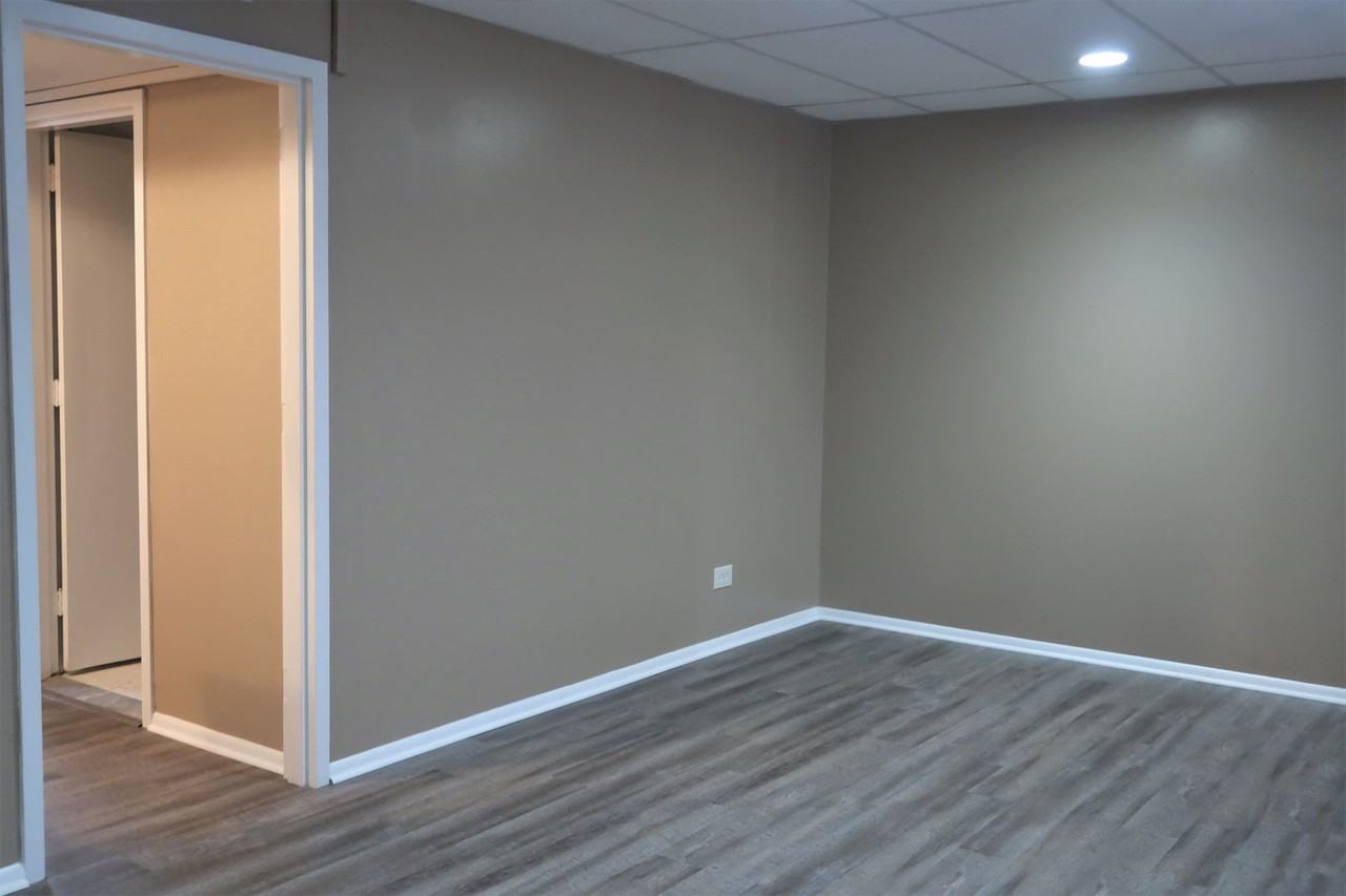 1800 Terrace Ave #4 - Photo 3 of 24