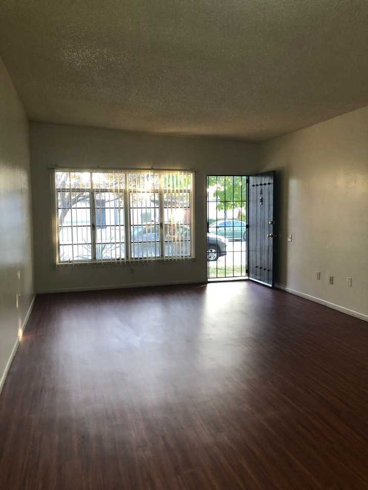 3600 Sampson Ct #A - Photo 3 of 11