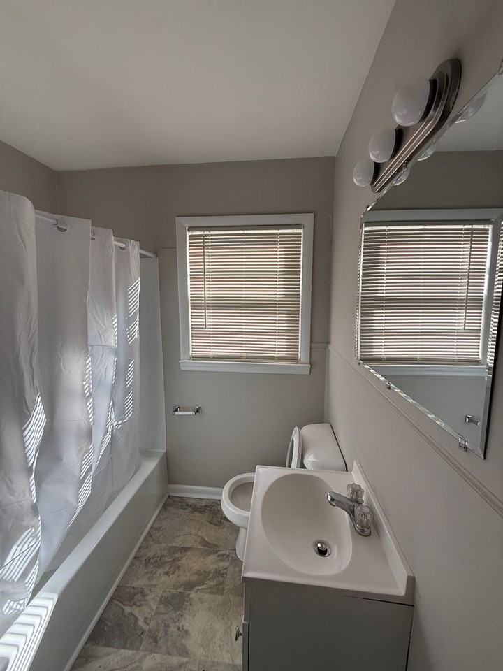 702 Wellons Ave - Photo 4 of 7