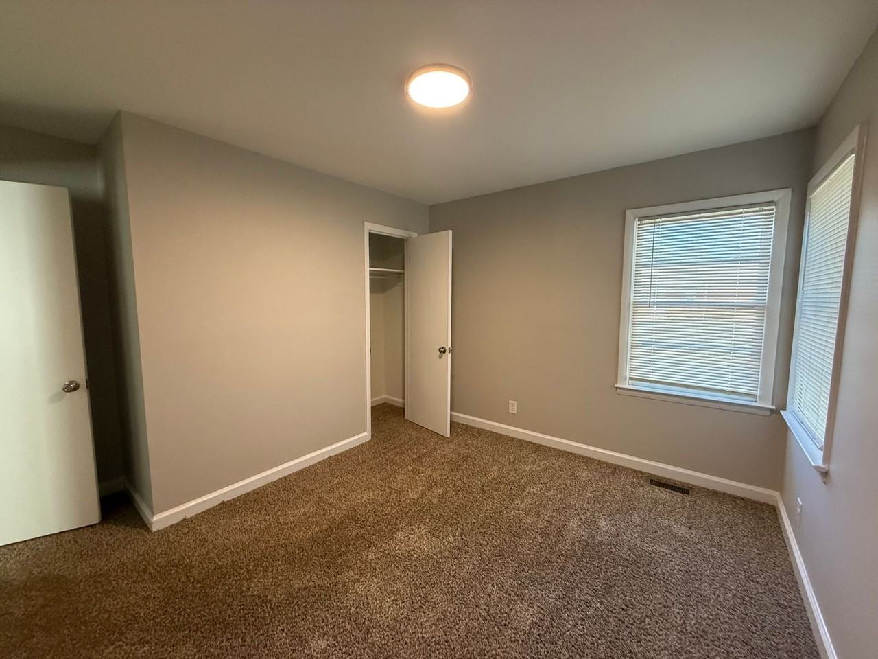 702 Wellons Ave - Photo 6 of 7