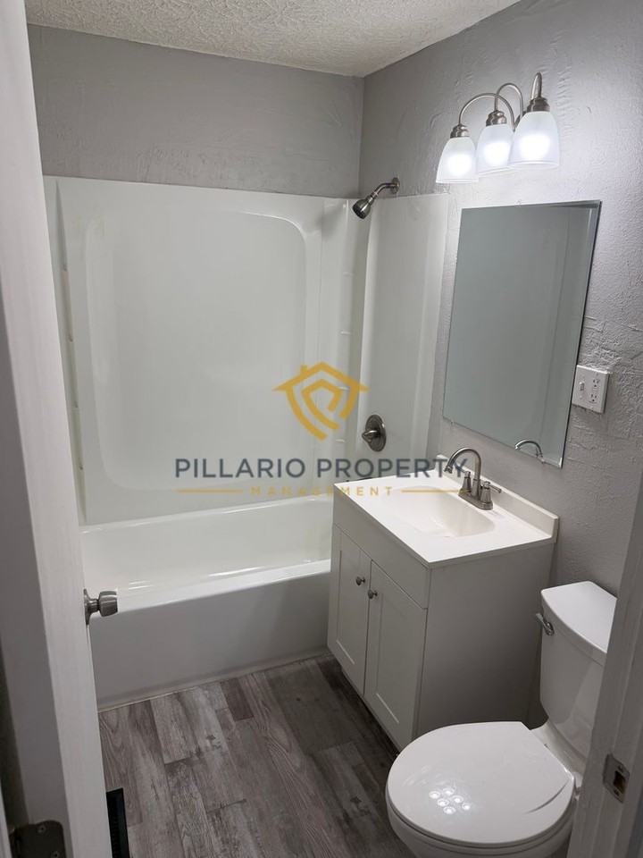 3291 Hovey St - Photo 6 of 12