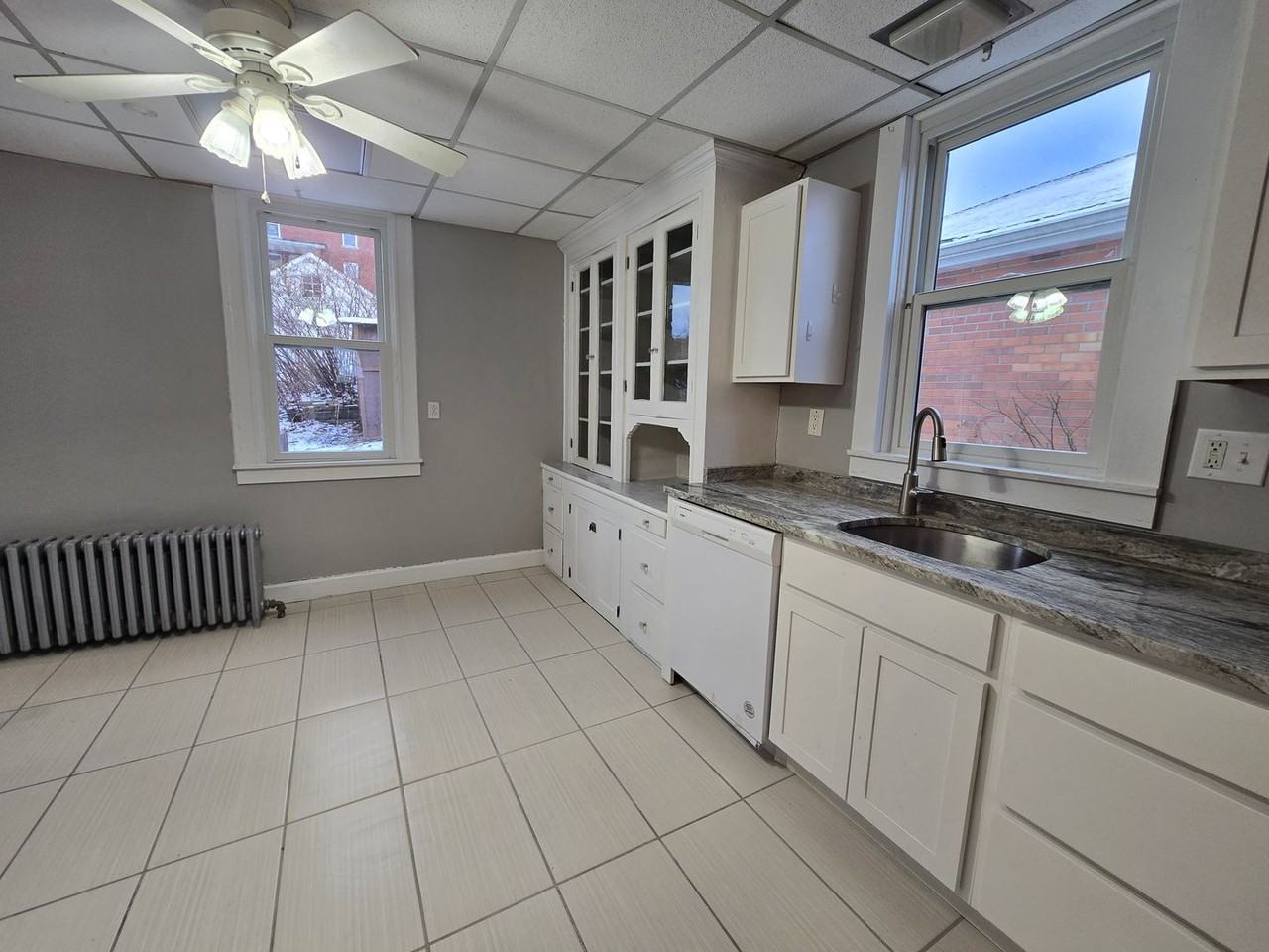 420 Gilmore Ave - Photo 6 of 13