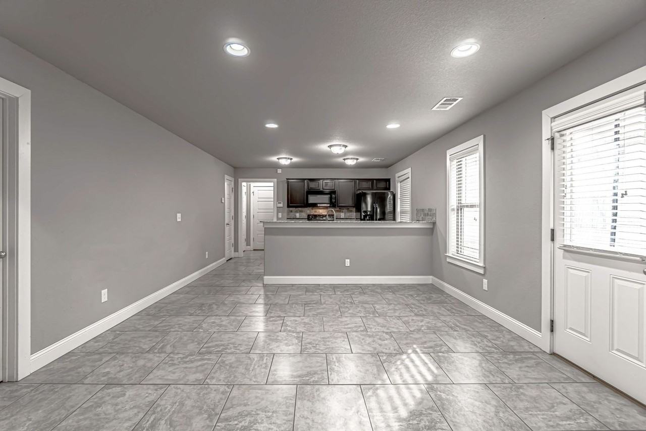 3711 Sw Davinci Blvd - Photo 5 of 18