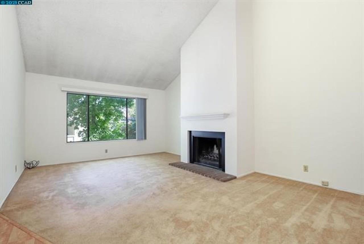 378 Camelback Rd - Photo 3 of 17