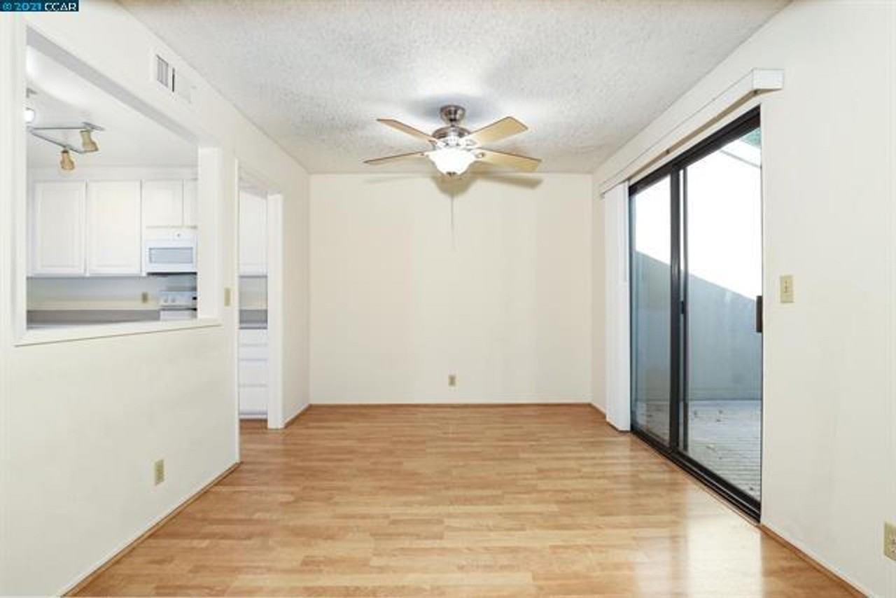 378 Camelback Rd - Photo 6 of 17