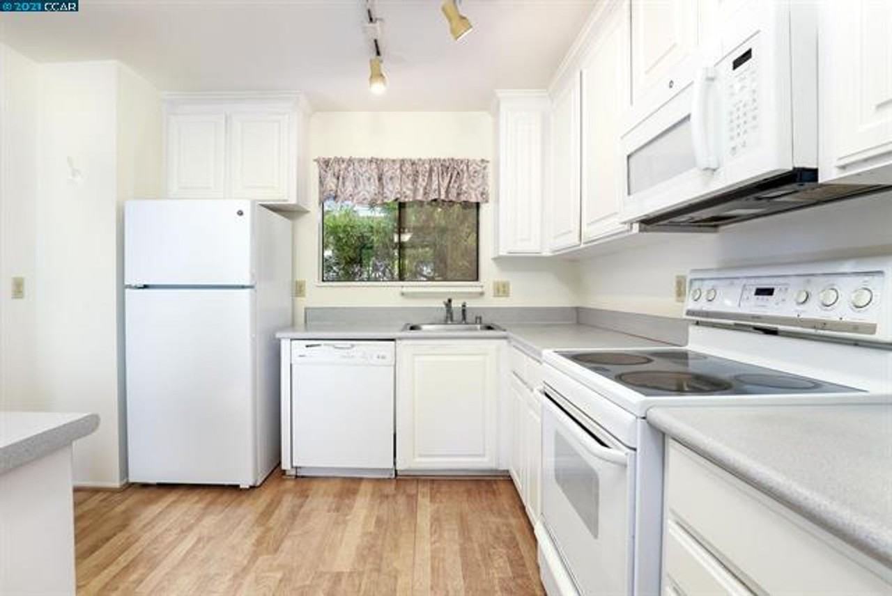 378 Camelback Rd - Photo 2 of 17