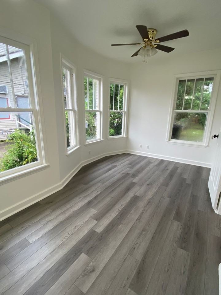 103 Park Ave - Photo 3 of 7