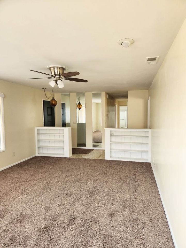 58025 Desert Gold Dr - Photo 5 of 23