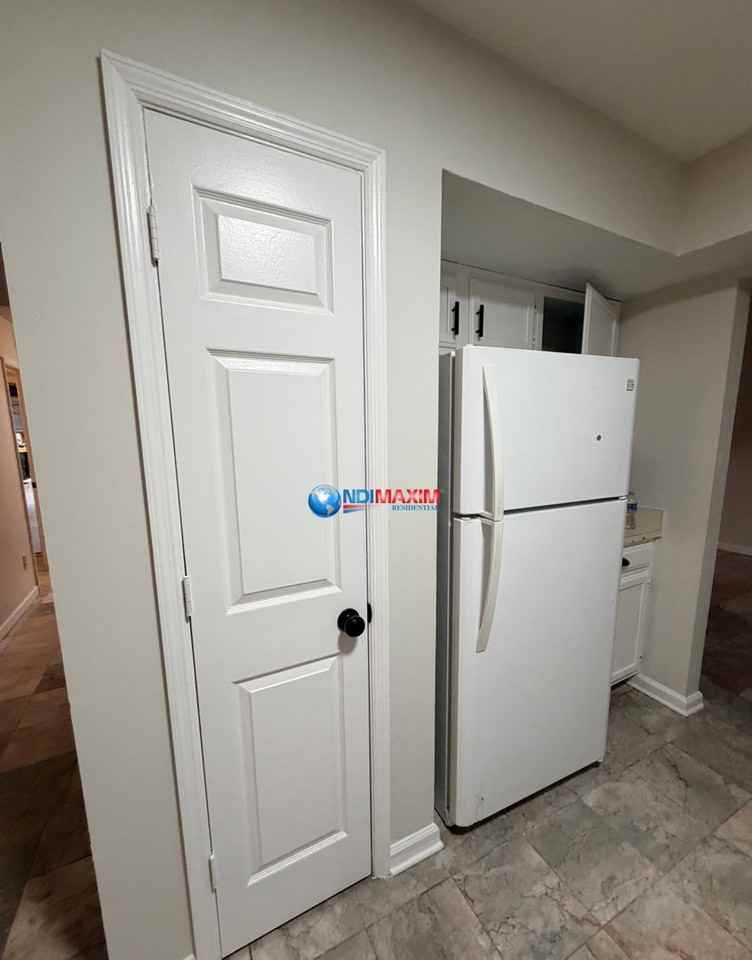 1076 Traymore Dr - Photo 6 of 18