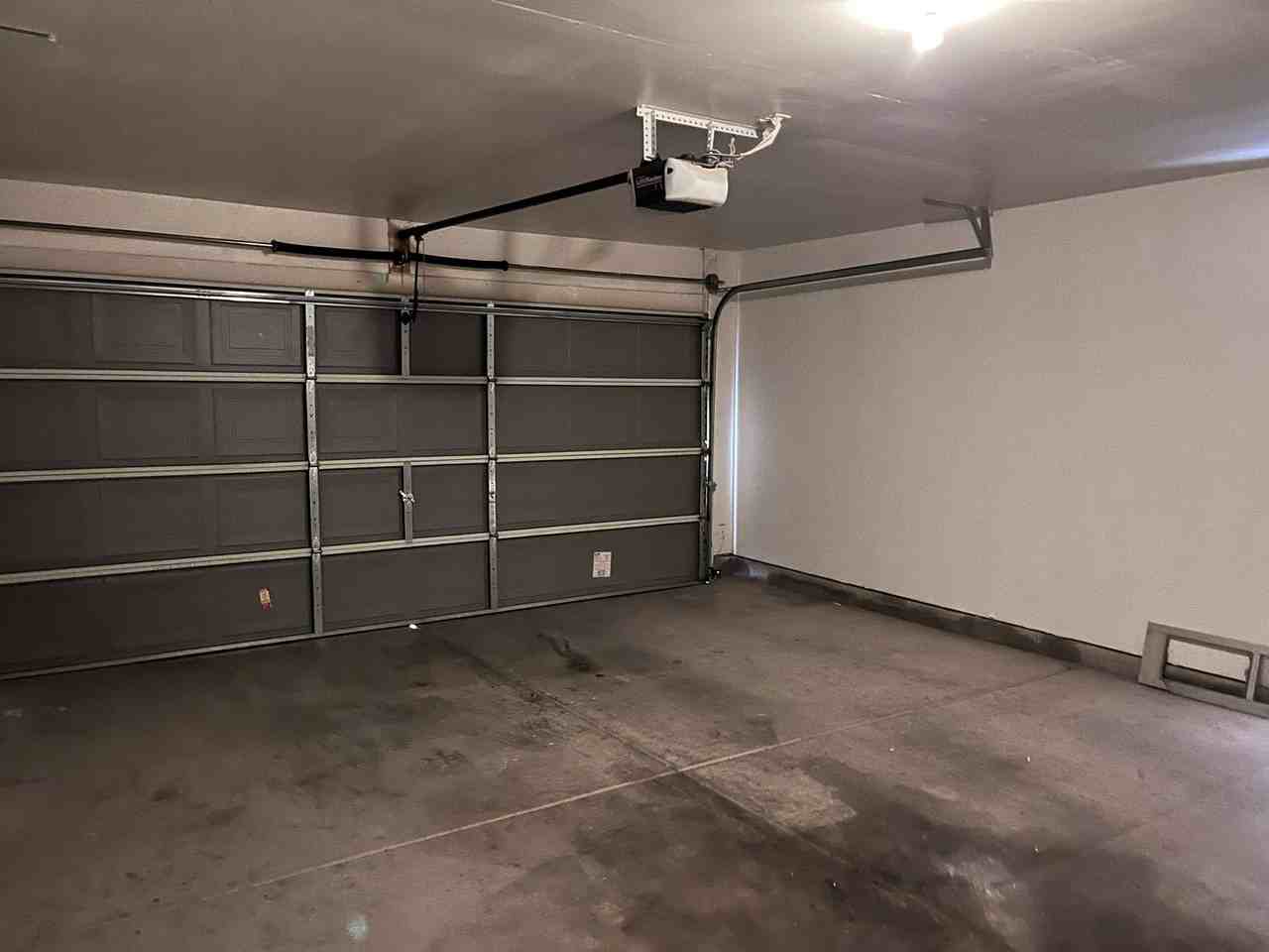 1176 S Fresno Ct - Photo 5 of 43