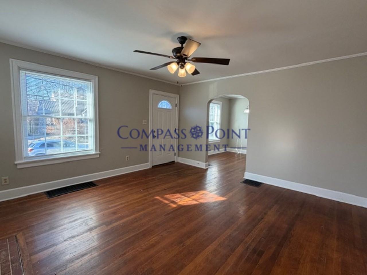 139 Glenn Pl - Photo 3 of 17