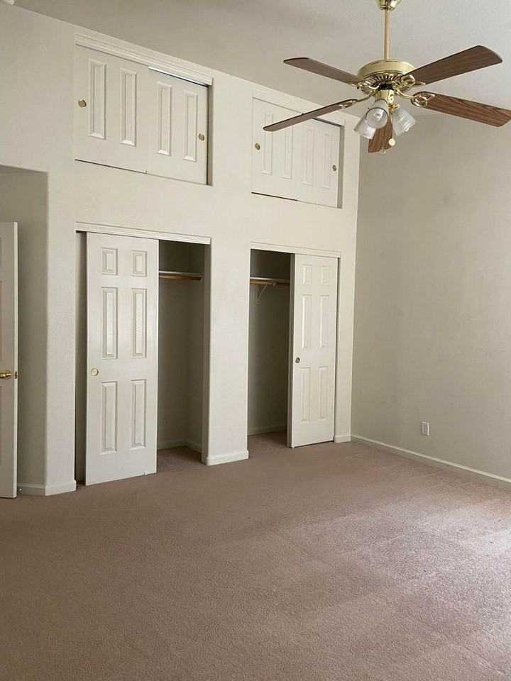 373 Colorado Ln - Photo 6 of 10